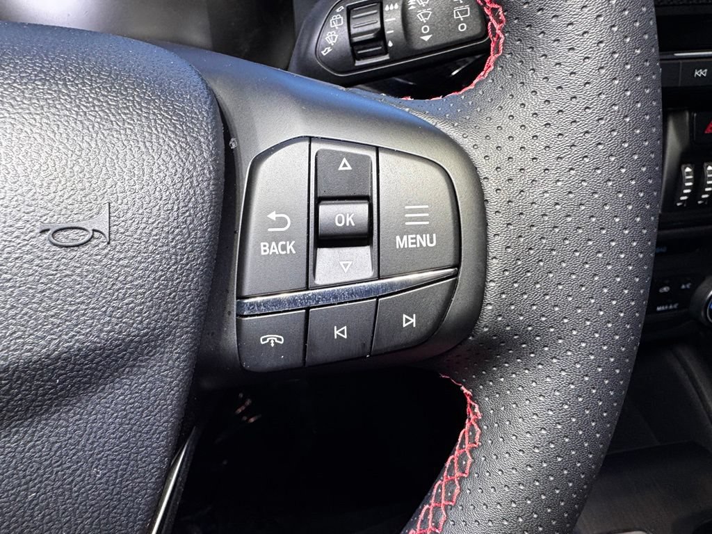 Used 2026 Ford Escape ST-Line AWD/4WD image 25