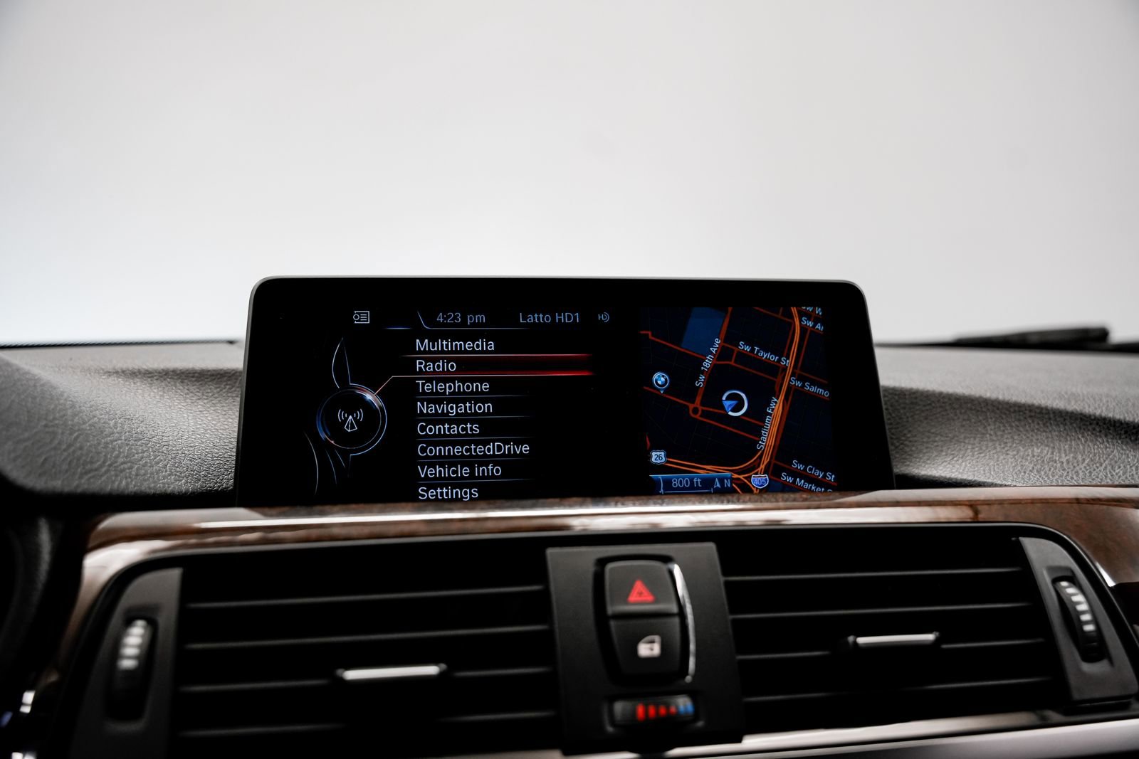 Used 2015 BMW 328d xDrive Wagon AWD/4WD image 12