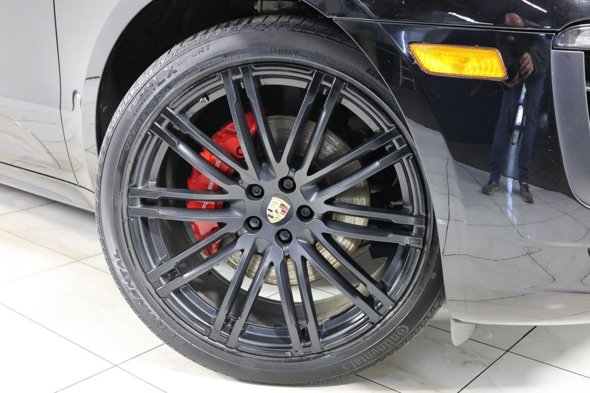 Used 2017 Porsche Macan GTS AWD/4WD image 14