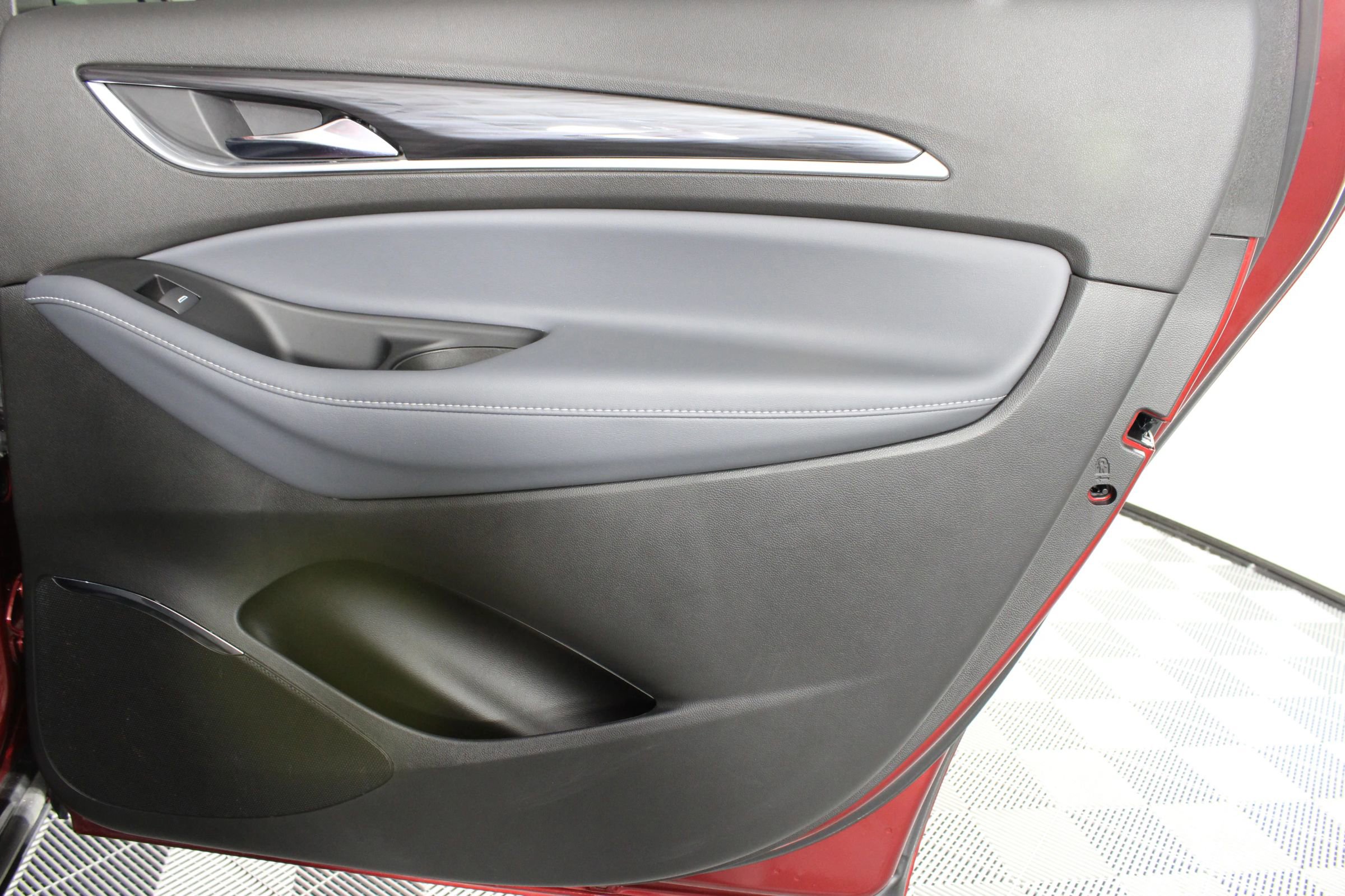 Used 2024 Buick Enclave Essence w/ Experience Buick Package AWD/4WD image 52