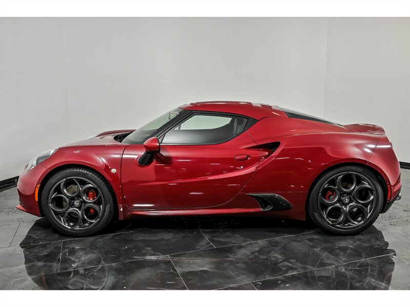 Used 2015 Alfa Romeo 4C Coupe w/ Leather Interior Group RWD image 6