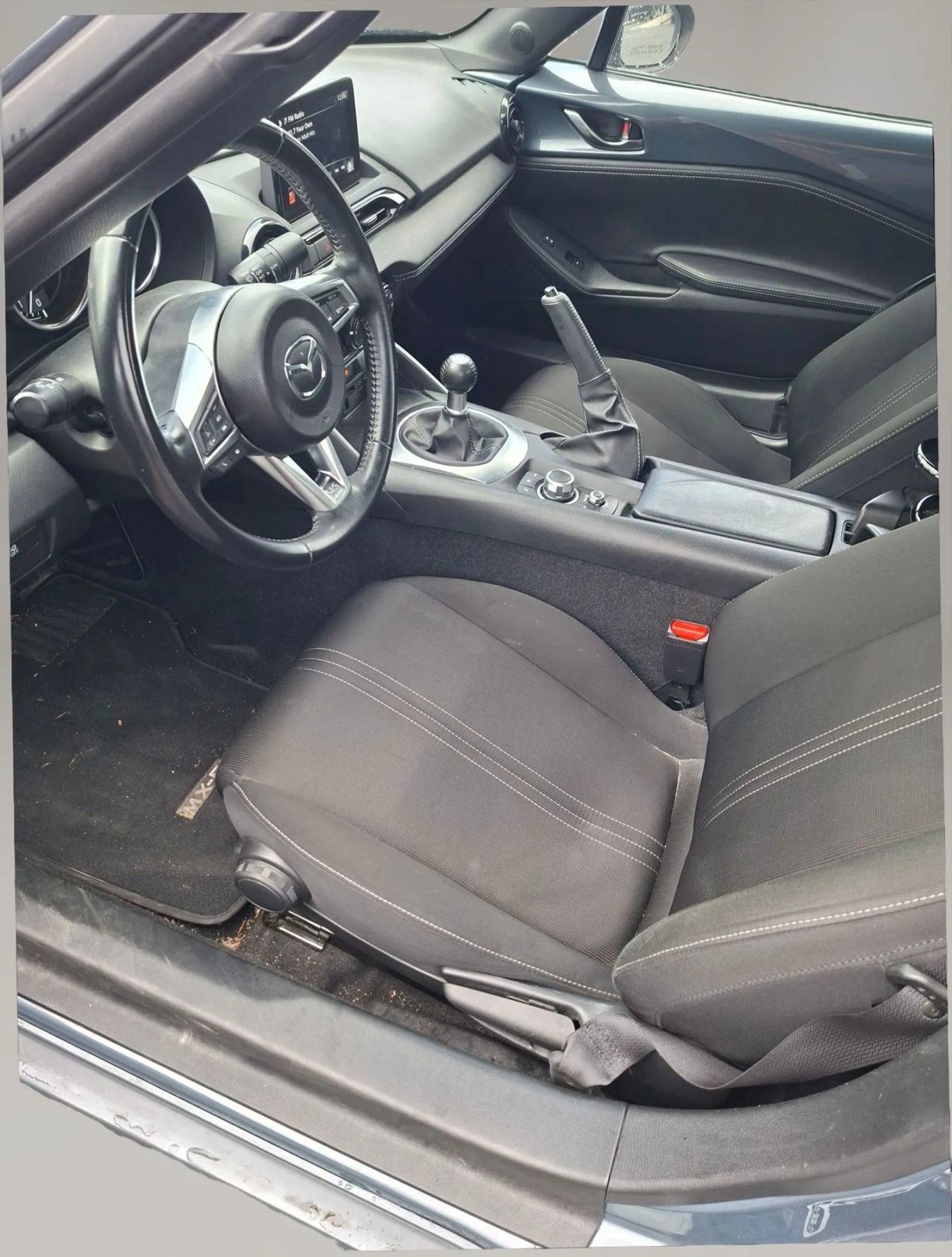 Used 2020 MAZDA MX-5 Miata RF Club RWD image 7