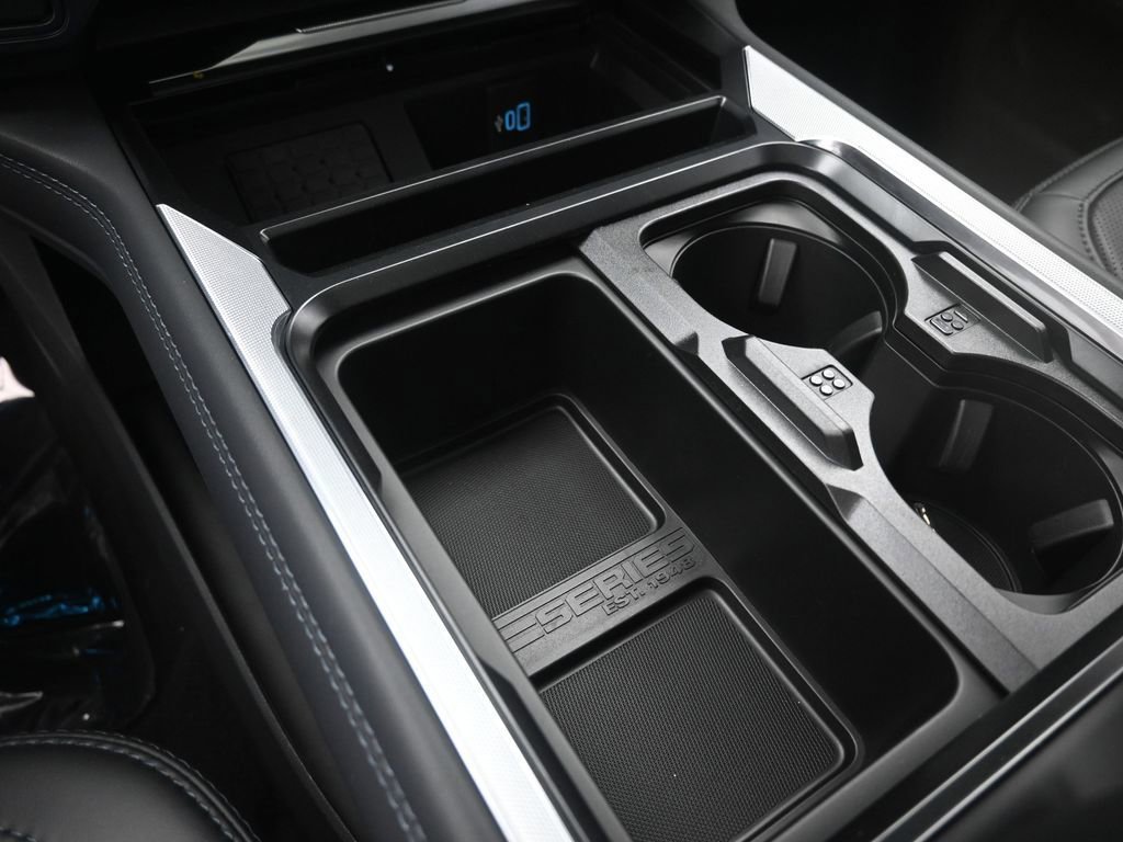 New 2026 Ford F250 Platinum w/ FX4 Off-Road Package image 32