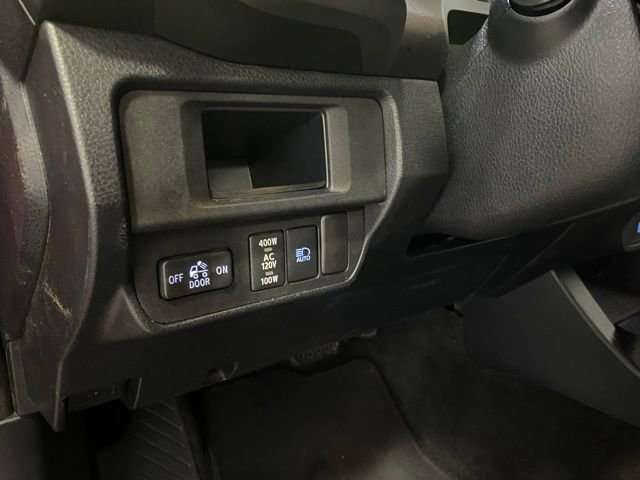 Certified 2018 Toyota Tacoma TRD Off-Road w/ Technology Package image 13