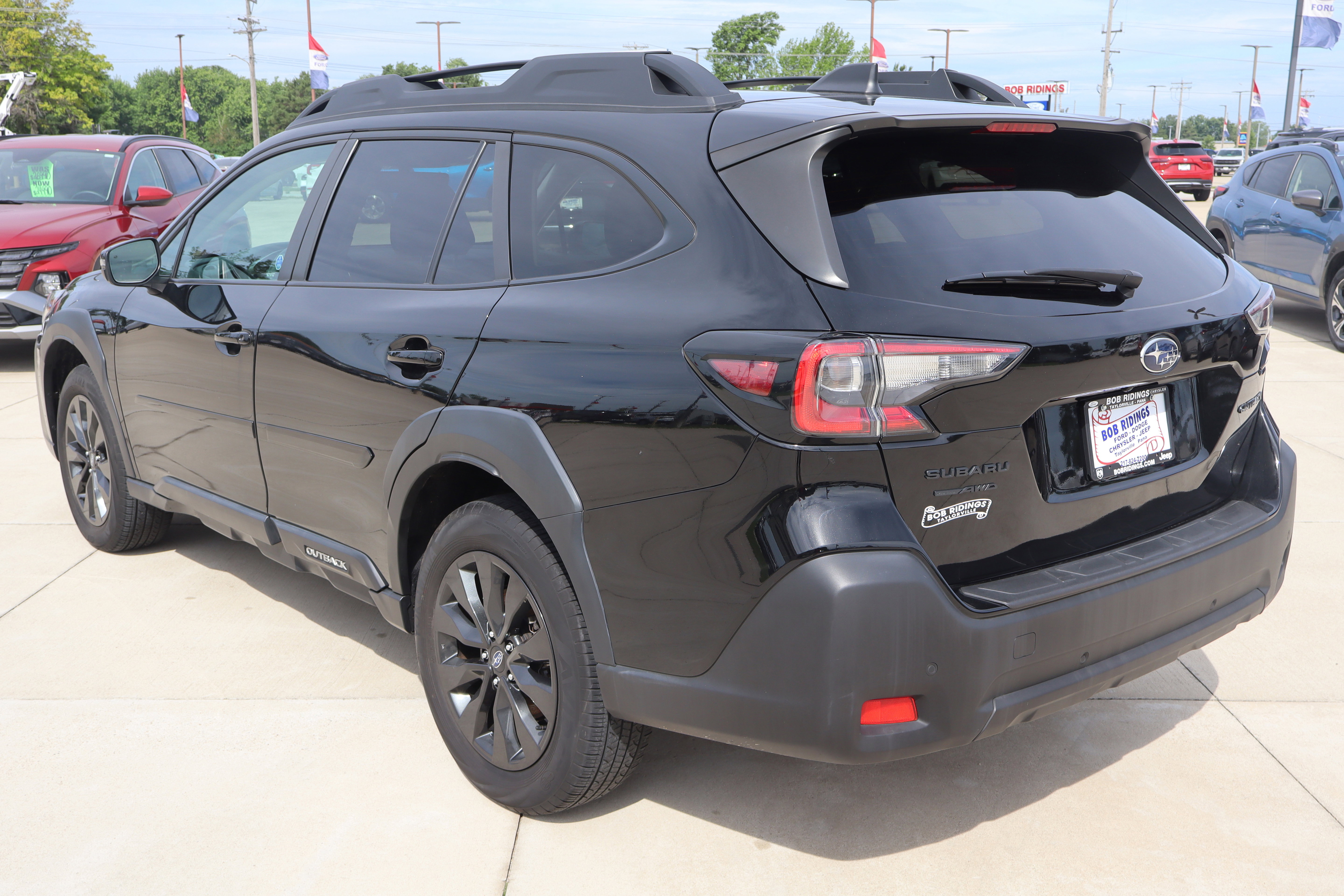 Used 2023 Subaru Outback Onyx Edition AWD/4WD image 7