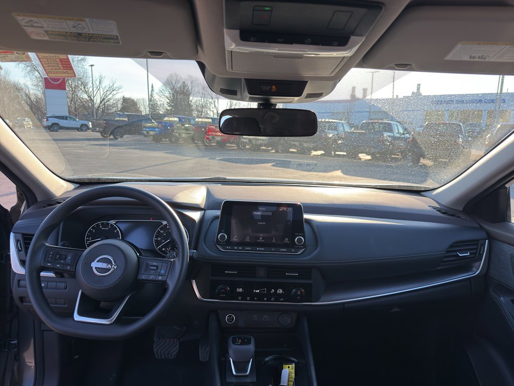 Certified 2023 Nissan Rogue SV image 28