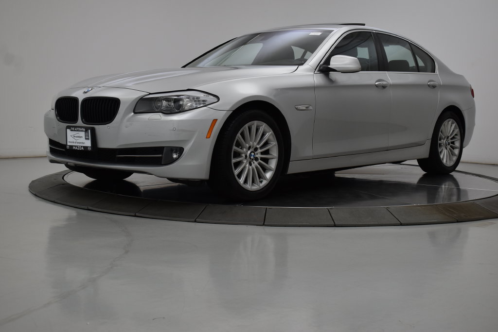 Used 2013 BMW 528i xDrive Sedan AWD/4WD image 14
