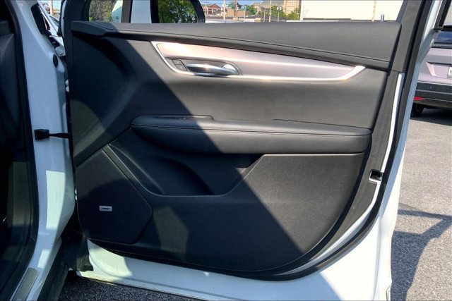 Used 2024 Cadillac XT6 Luxury w/ LPO, Floor Liner Package AWD/4WD image 24