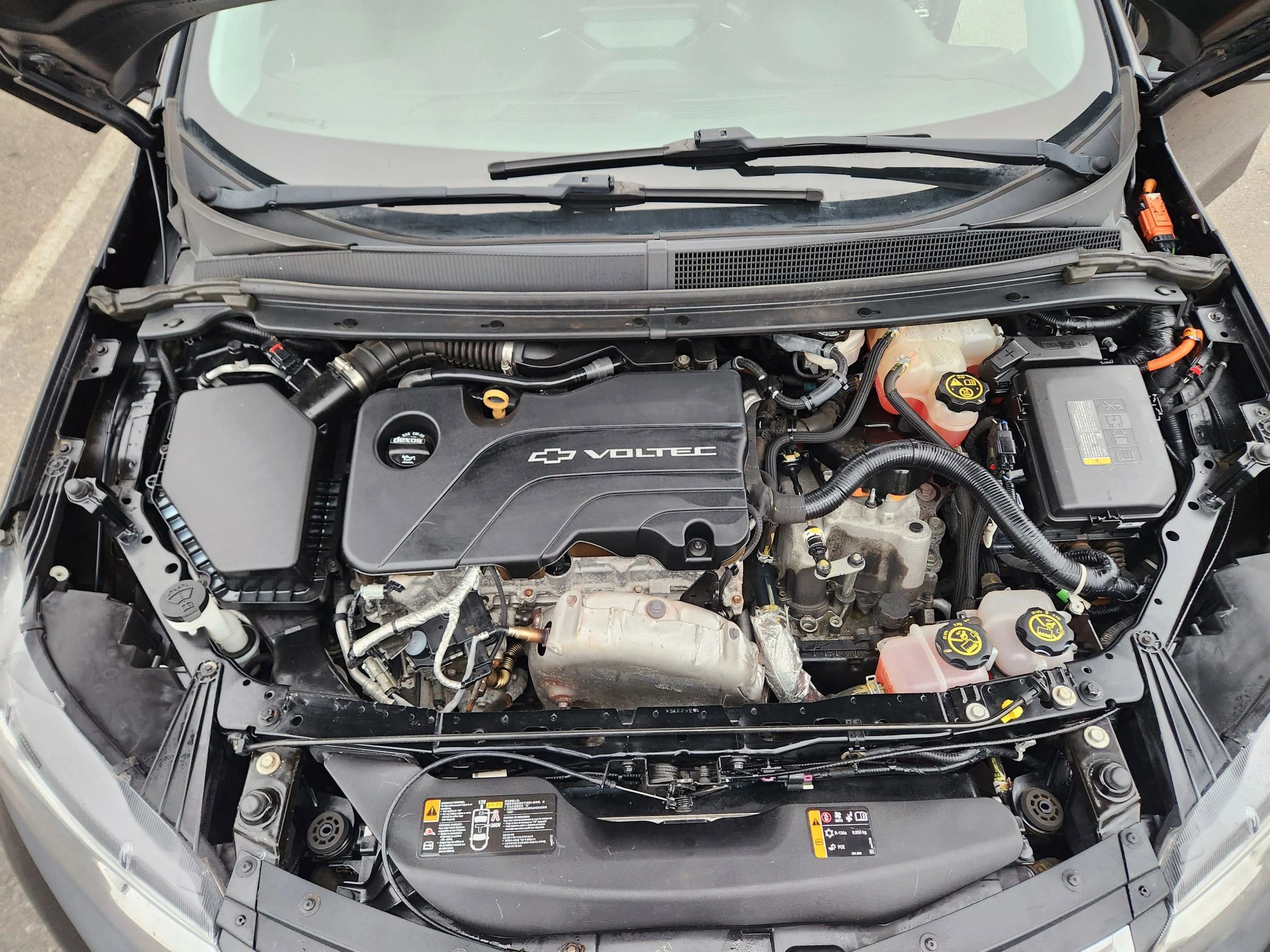 Used 2017 Chevrolet Volt LT w/ Comfort Package image 34