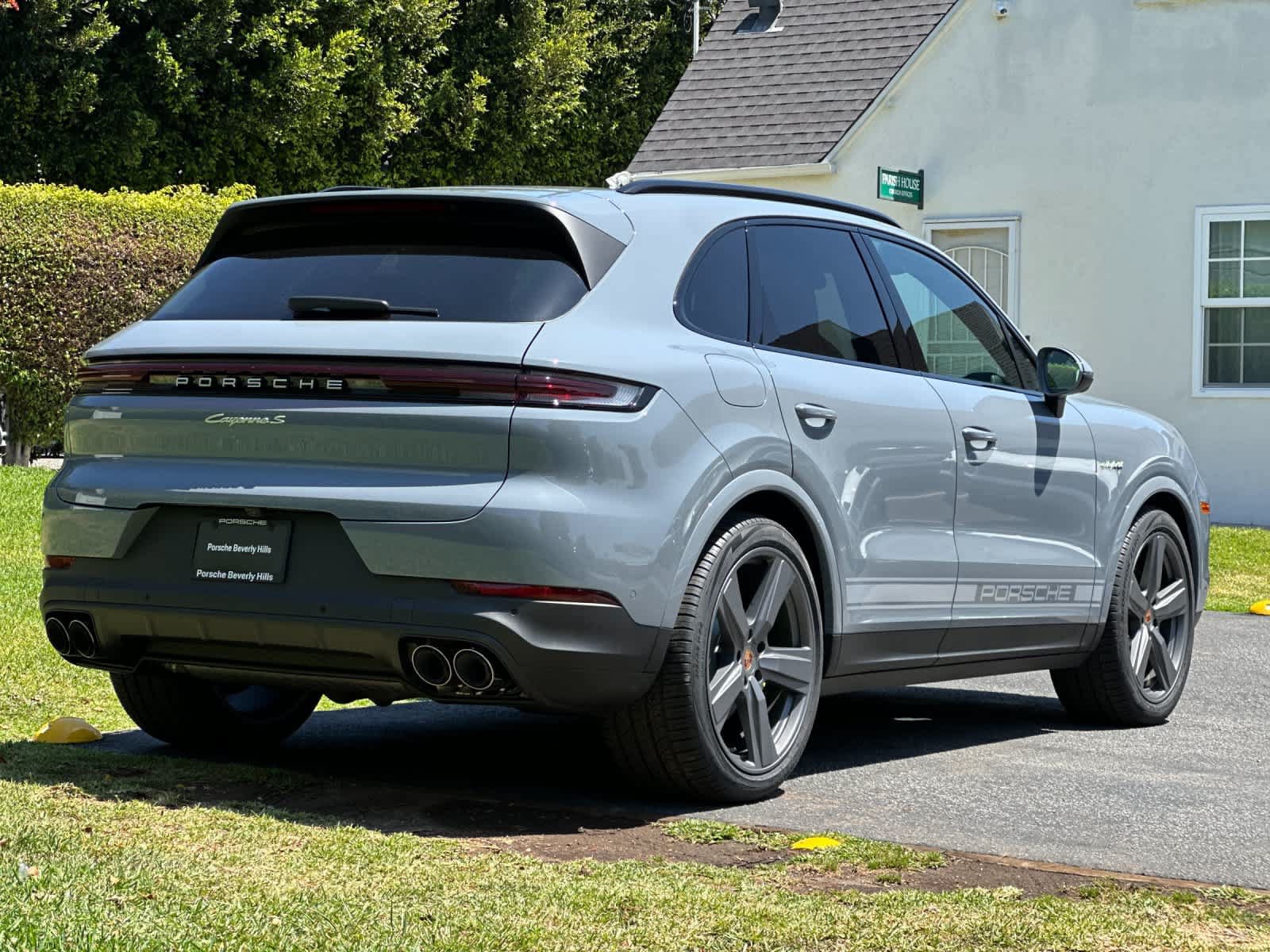 New 2026 Porsche Cayenne S AWD/4WD image 8