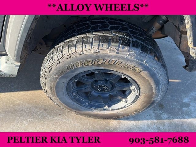 Used 2020 Jeep Wrangler Unlimited Sahara image 8