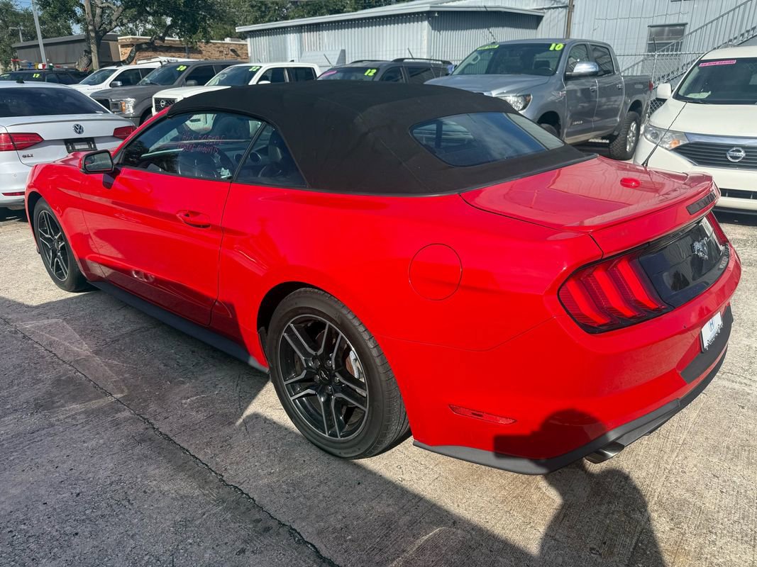 Used 2018 Ford Mustang Premium image 2