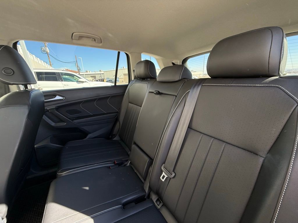 Used 2023 Volkswagen Tiguan SE image 9