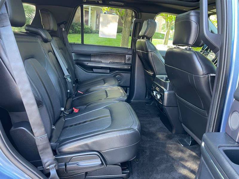 Used 2018 Ford Expedition Limited w/ Equipment Group 302A AWD/4WD image 83