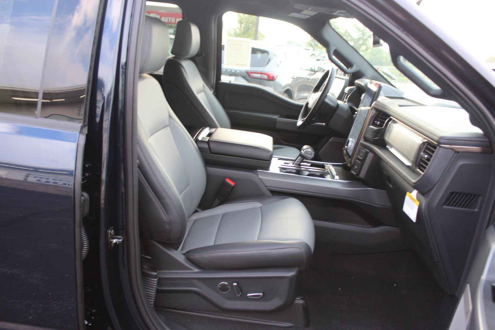 New 2025 Ford F150 Lightning Lariat image 12