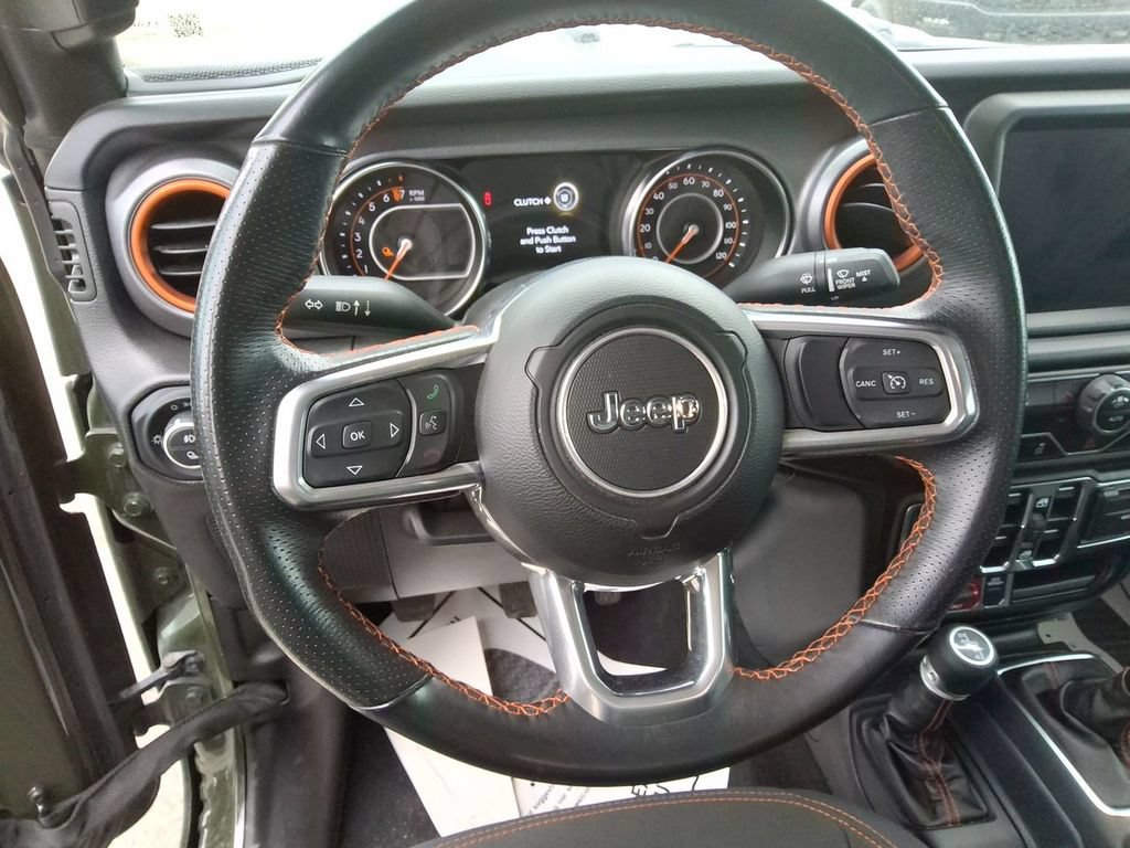 Used 2023 Jeep Gladiator Mojave AWD/4WD image 13