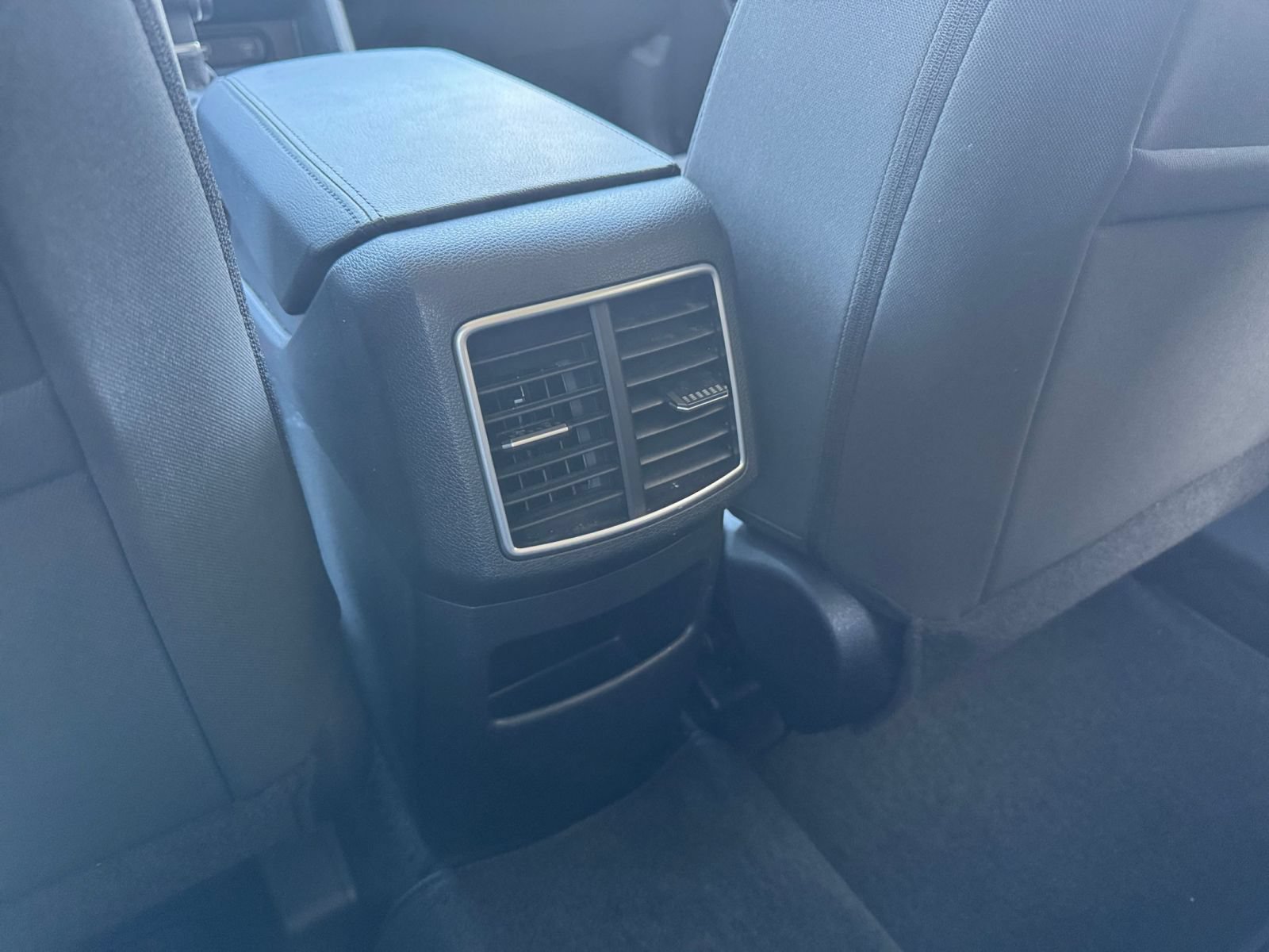 Used 2025 Kia Sportage LX FWD image 22