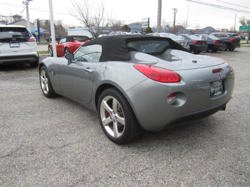 Used 2006 Pontiac Solstice Convertible w/ Premium Package image 11