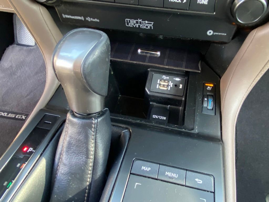 Used 2022 Lexus GX 460 Luxury w/ Sport Design Package AWD/4WD image 24