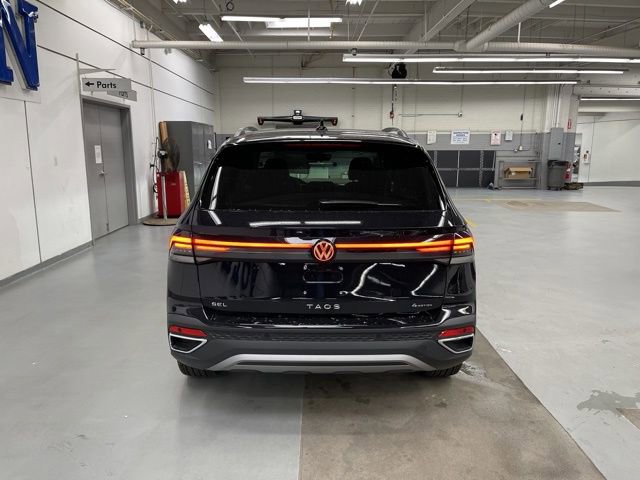 New 2026 Volkswagen Taos SEL image 3
