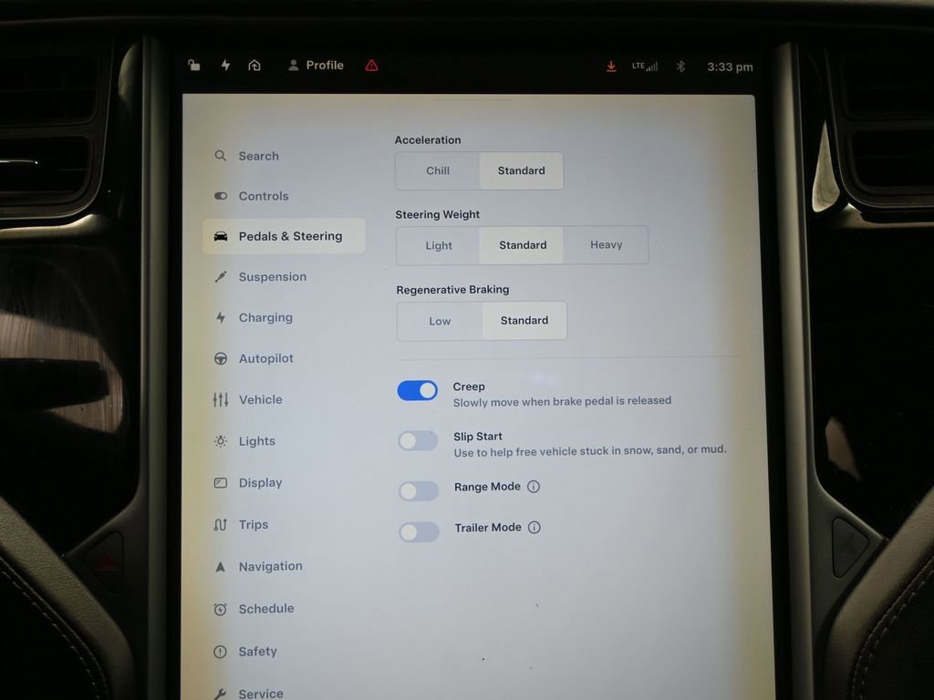 Used 2018 Tesla Model X 75D image 23