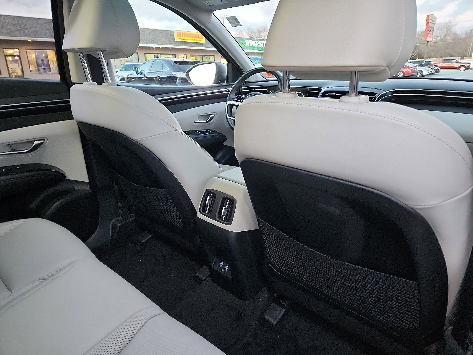 Used 2022 Hyundai Tucson Limited image 29