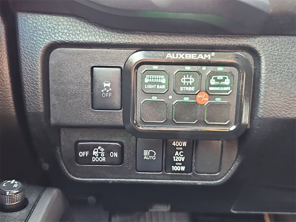 Used 2021 Toyota Tacoma TRD Off-Road image 18