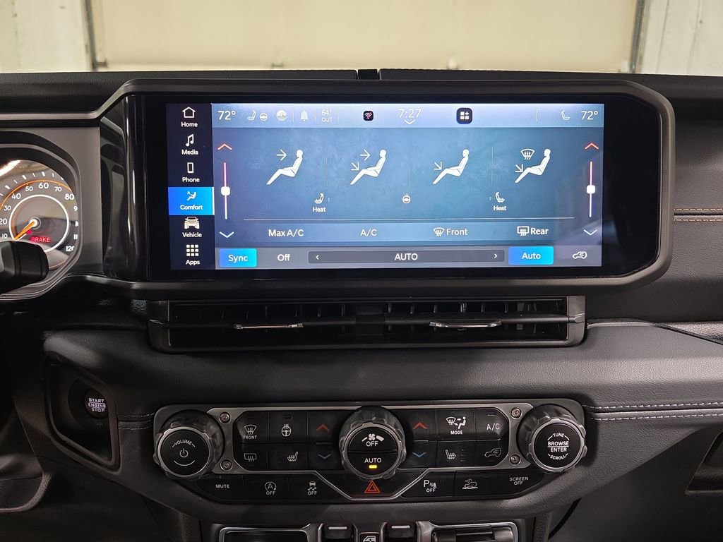 Used 2024 Jeep Wrangler Sahara w/ Safety Group image 19