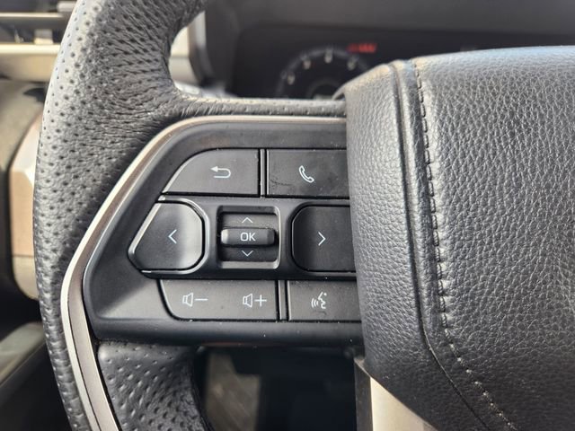 Certified 2025 Toyota Tacoma TRD Off-Road AWD/4WD image 28