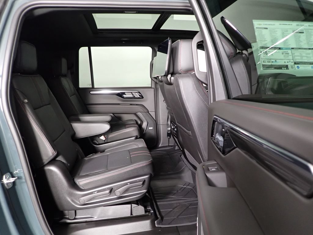 New 2026 Chevrolet Suburban RST w/ Advanced Technology Package AWD/4WD image 39