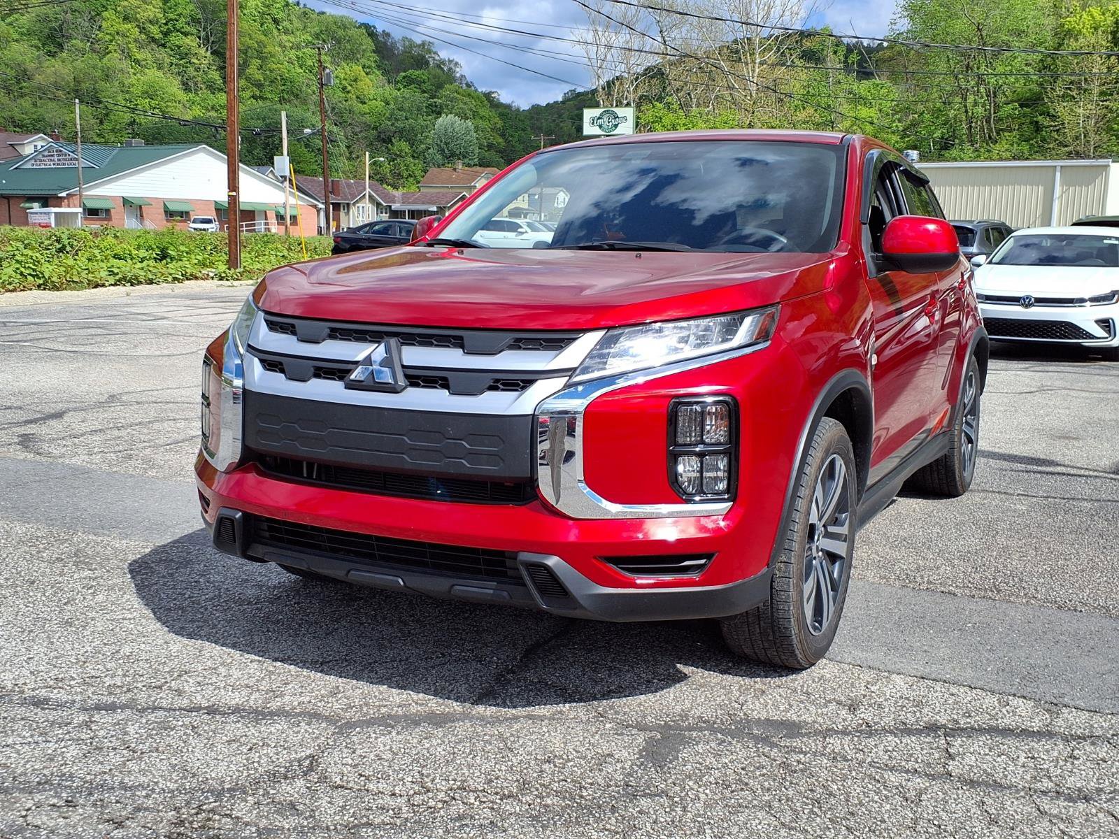 Used 2021 Mitsubishi Outlander Sport ES FWD image 1