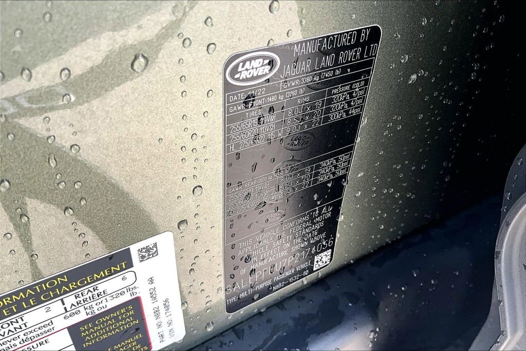 Used 2023 Land Rover Defender 130 SE image 33