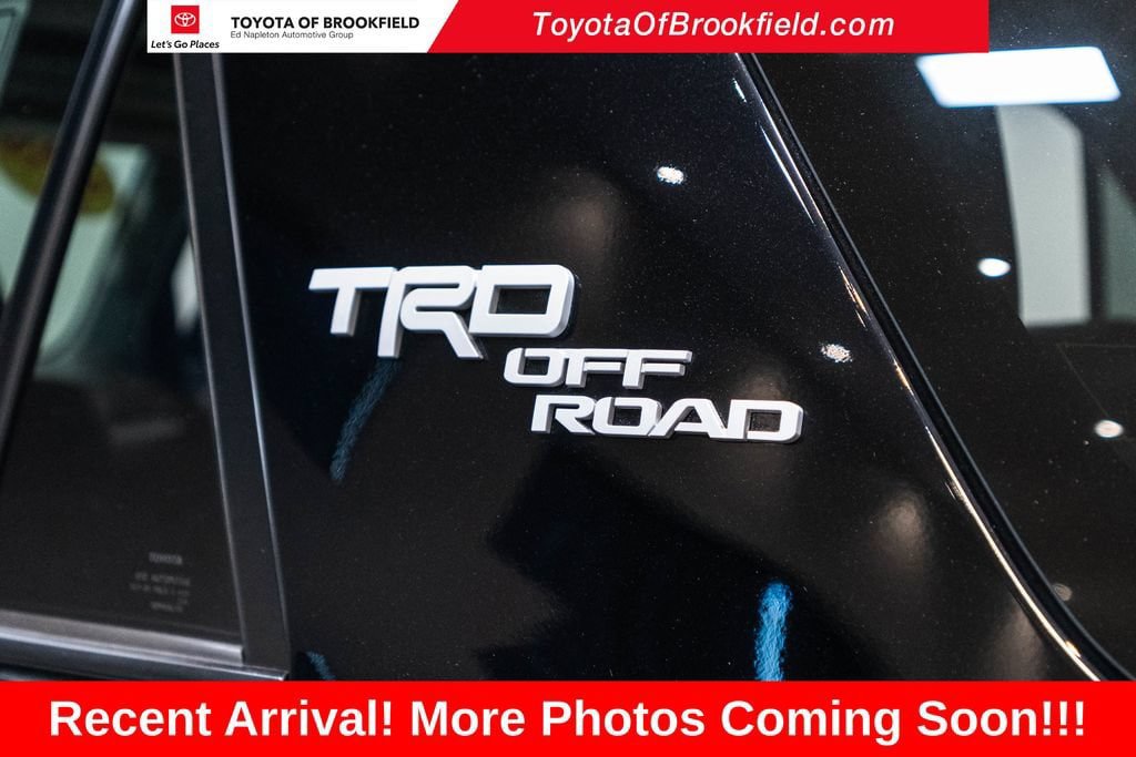 Used 2018 Toyota 4Runner TRD Off-Road Premium AWD/4WD image 8