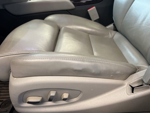 Used 2013 Cadillac XTS Luxury FWD image 22