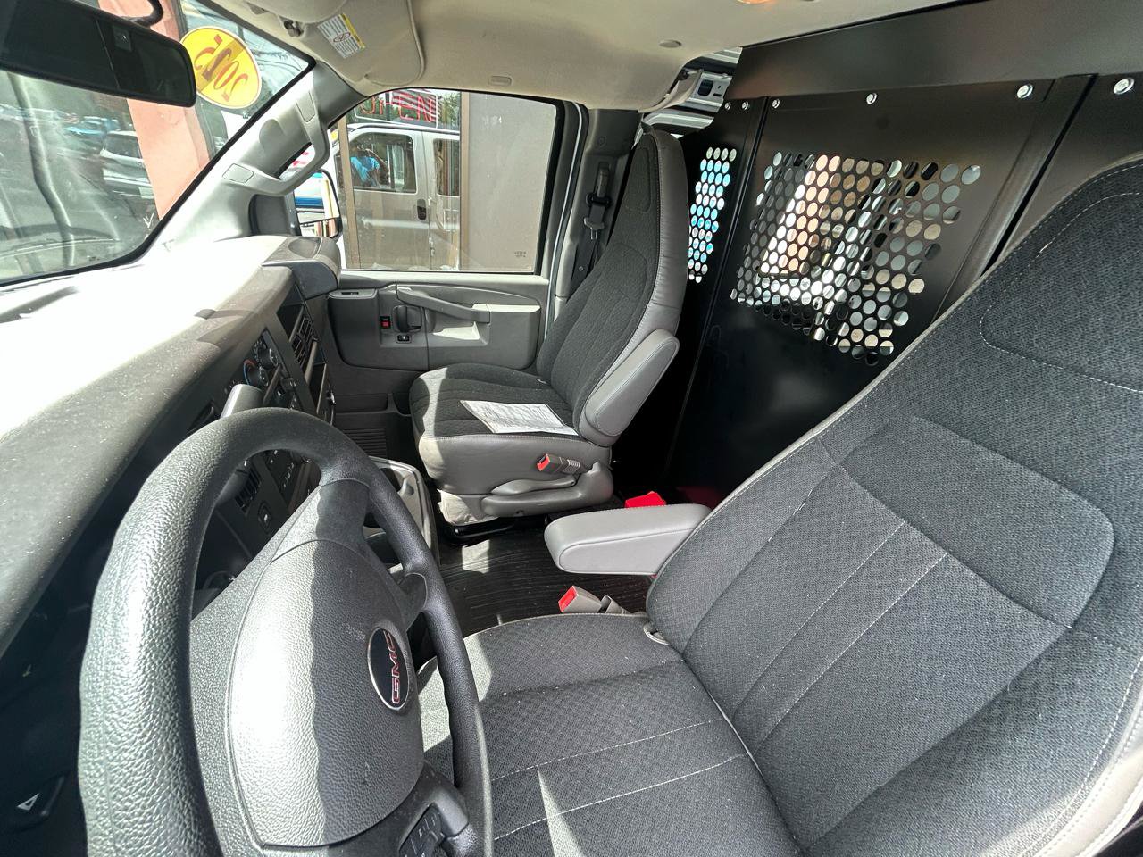 Used 2025 GMC Savana 2500 w/ Driver Convenience Package RWD image 9