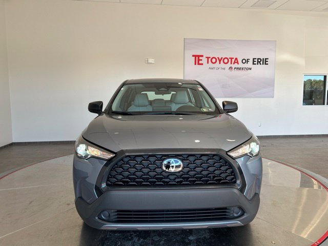 Used 2024 Toyota Corolla Cross L FWD image 2
