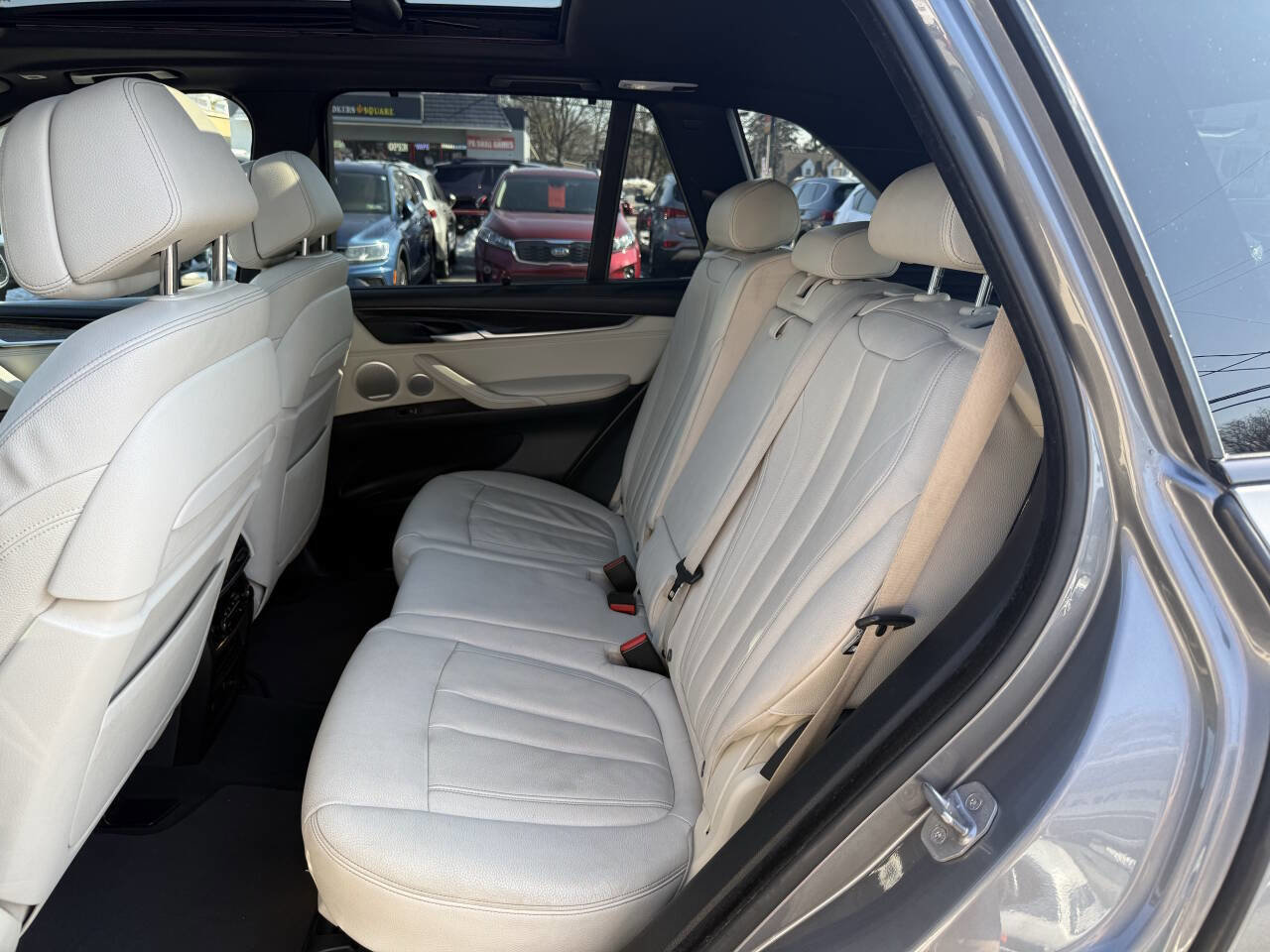 Used 2016 BMW X5 xDrive50i AWD/4WD image 8