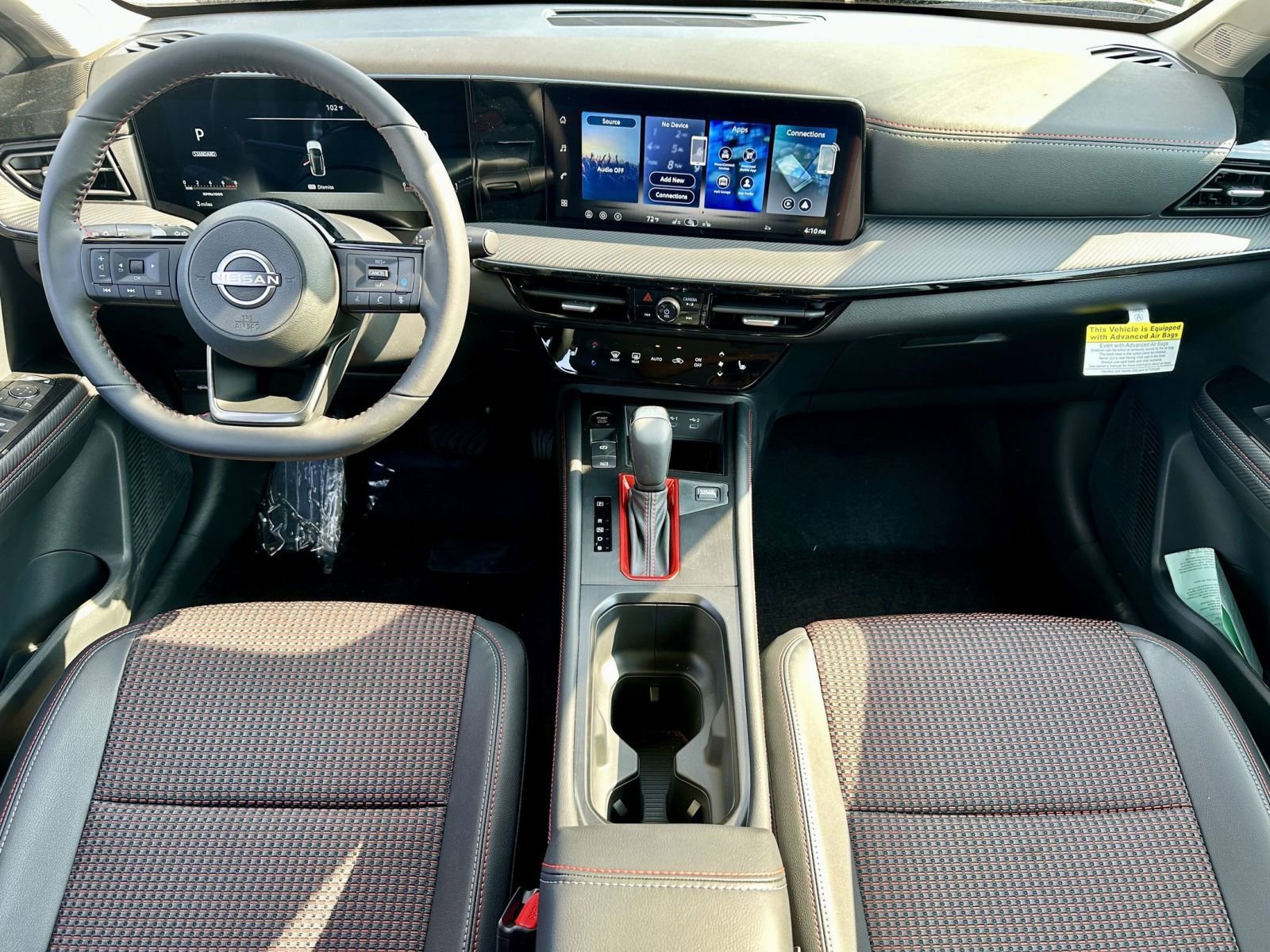 New 2026 Nissan Kicks SR w/ Cold Weather Package image 14