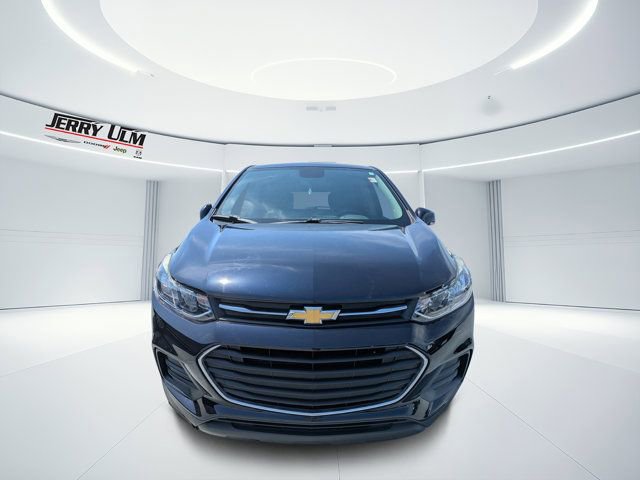 Used 2022 Chevrolet Trax LS w/ Tint and Cruise Package image 7