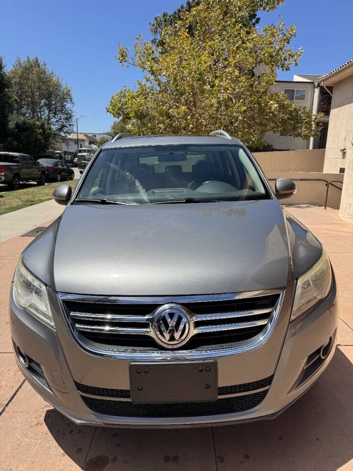 Used 2009 Volkswagen Tiguan S FWD image 2