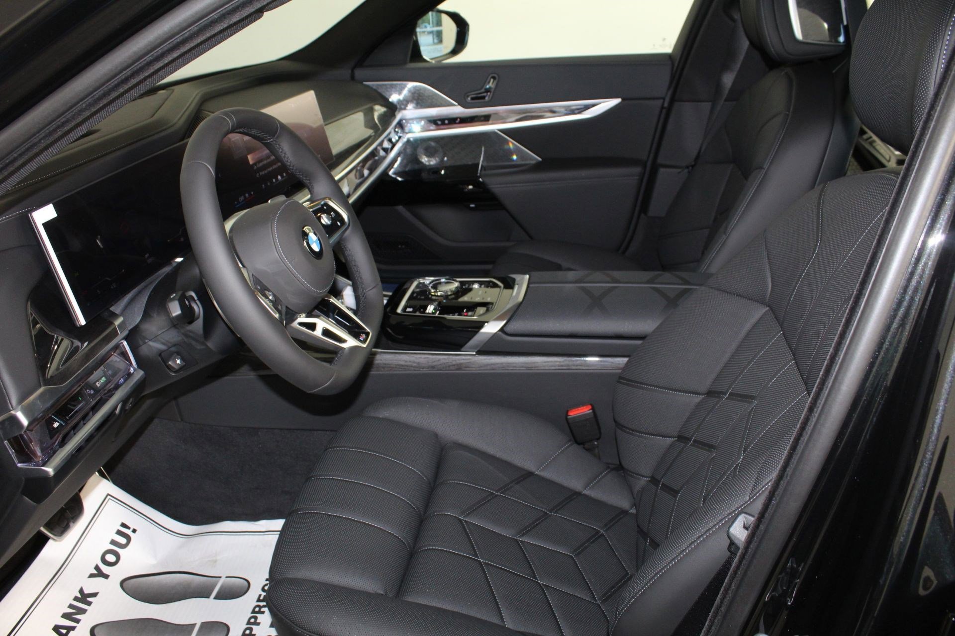 New 2026 BMW 760i xDrive w/ Executive Package image 5