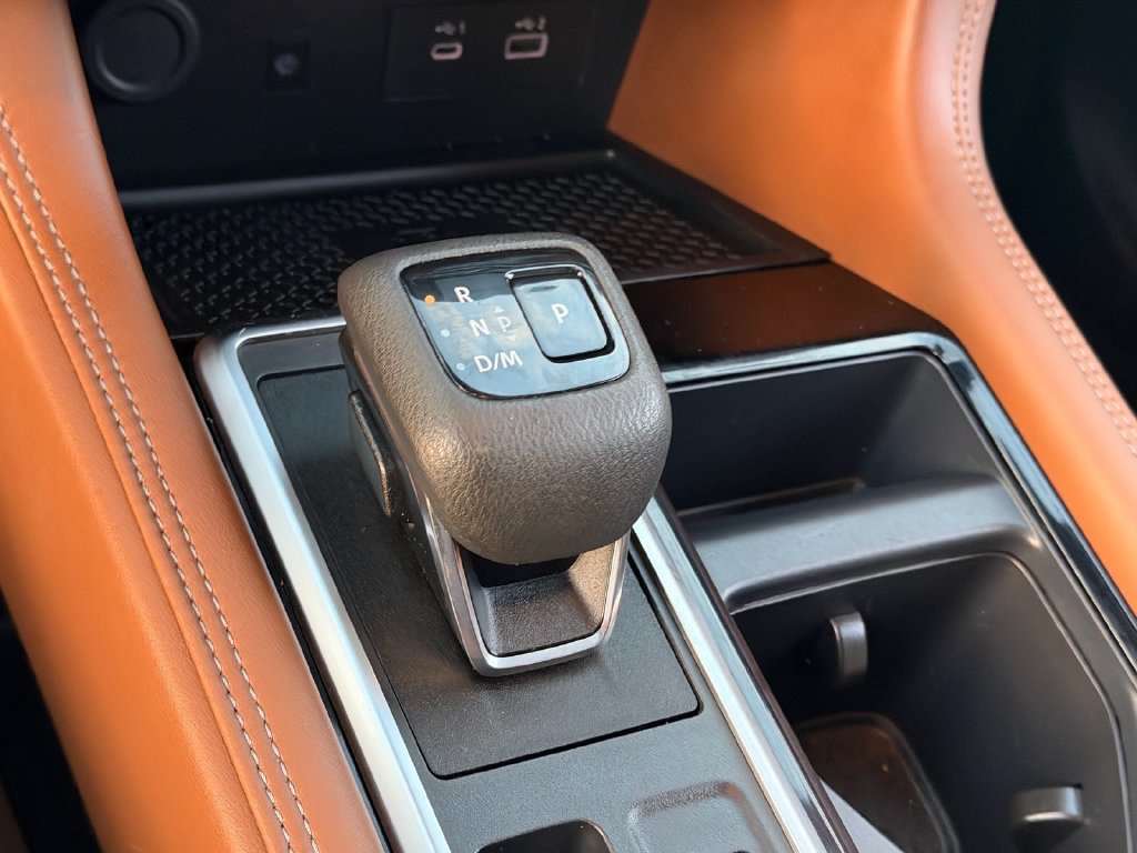 Used 2024 Nissan Pathfinder Platinum FWD image 20