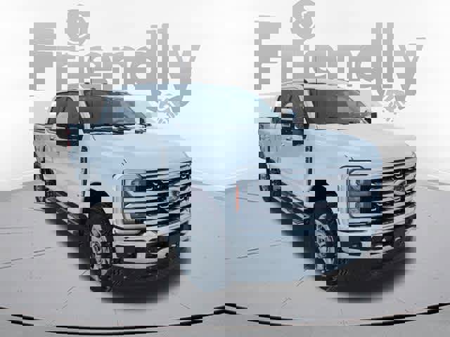 Used 2023 Ford F250 Lariat w/ Chrome Package image 3