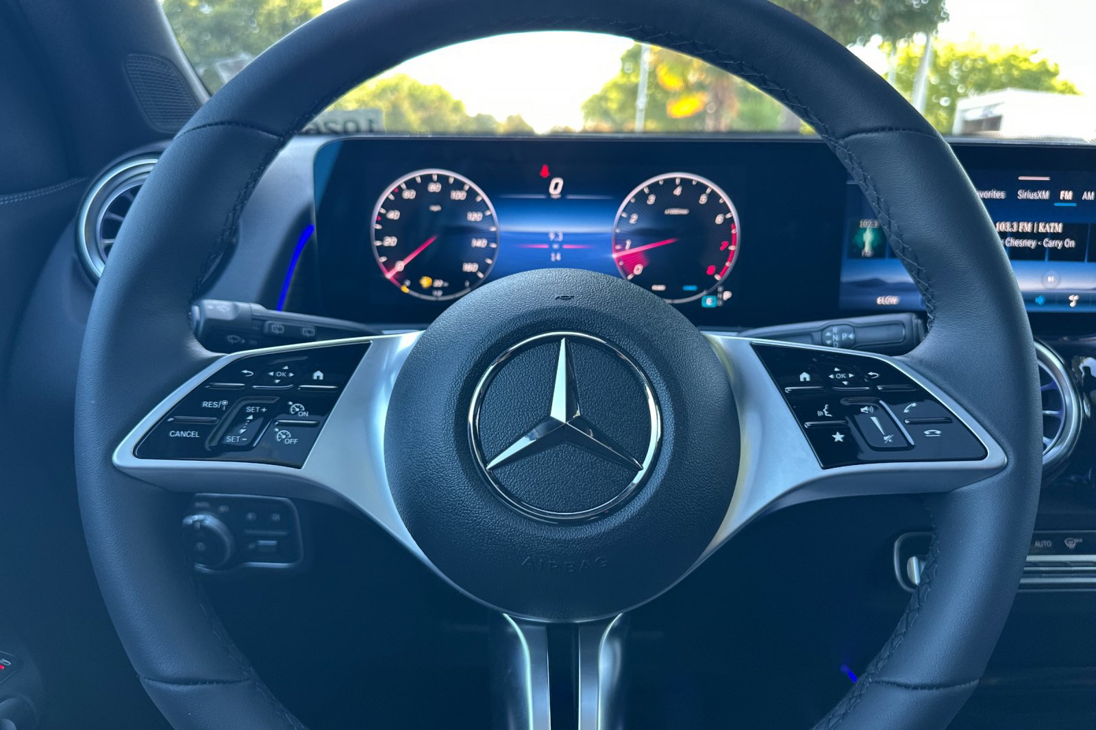 New 2026 Mercedes-Benz GLB 250 4MATIC image 23