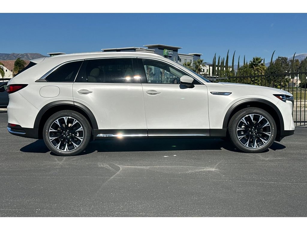 New 2026 MAZDA CX-90 Plug-In Hybrid w/ Premium Plus image 4