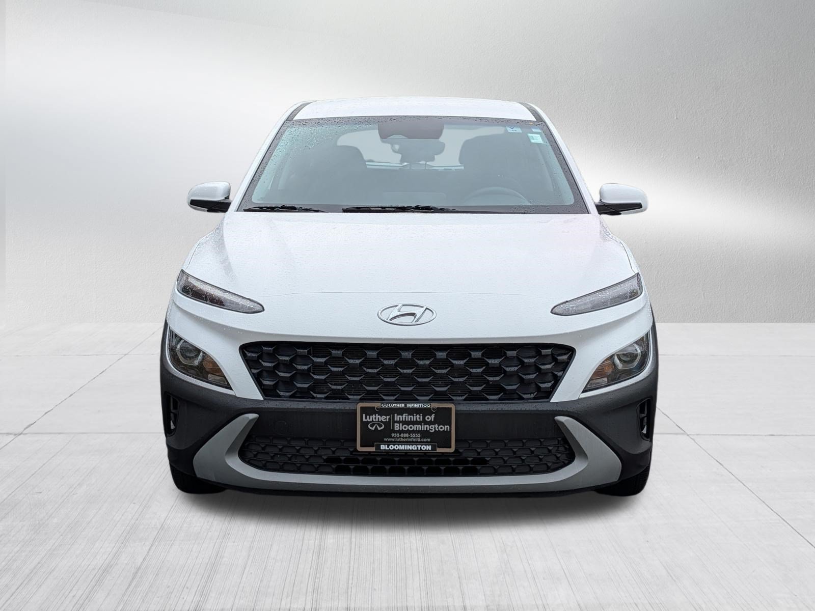 Used 2022 Hyundai Kona SE AWD/4WD image 2