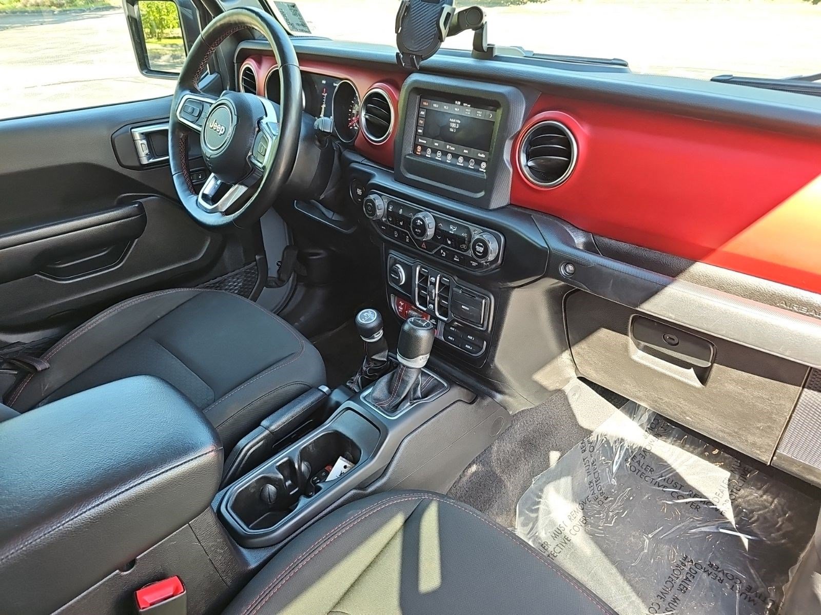 Used 2020 Jeep Gladiator Rubicon w/ LED Lighting Group AWD/4WD image 14