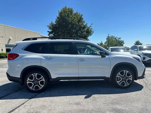 Used 2025 Subaru Ascent Touring AWD/4WD image 8