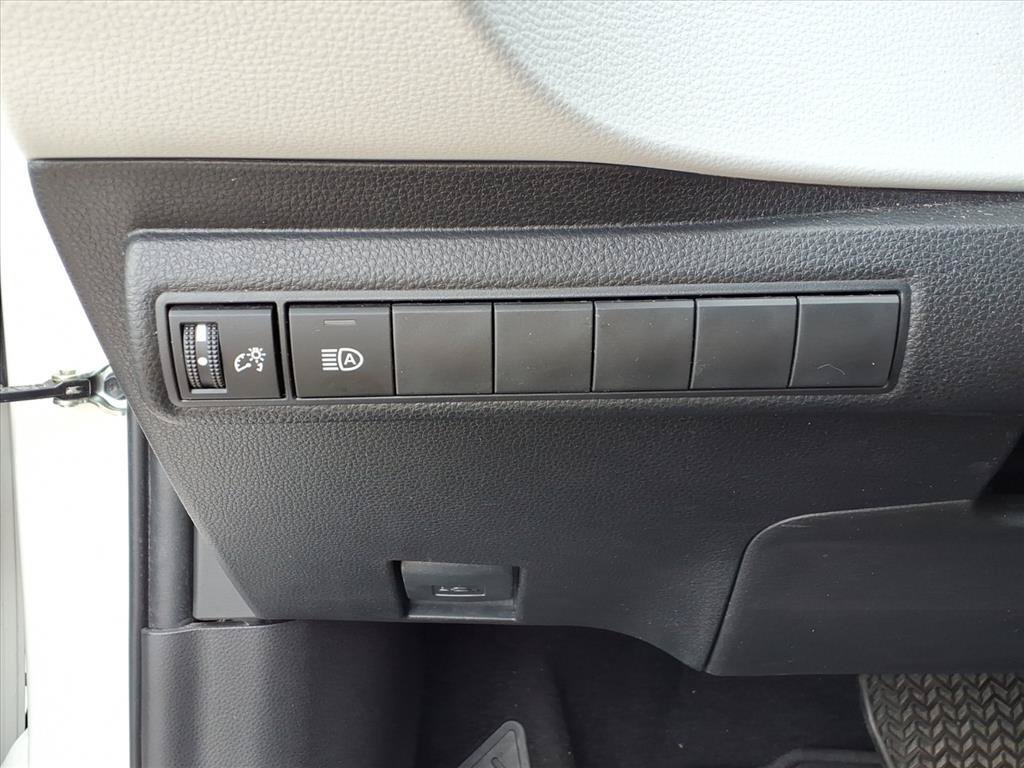 Certified 2025 Toyota Corolla SE FWD image 20
