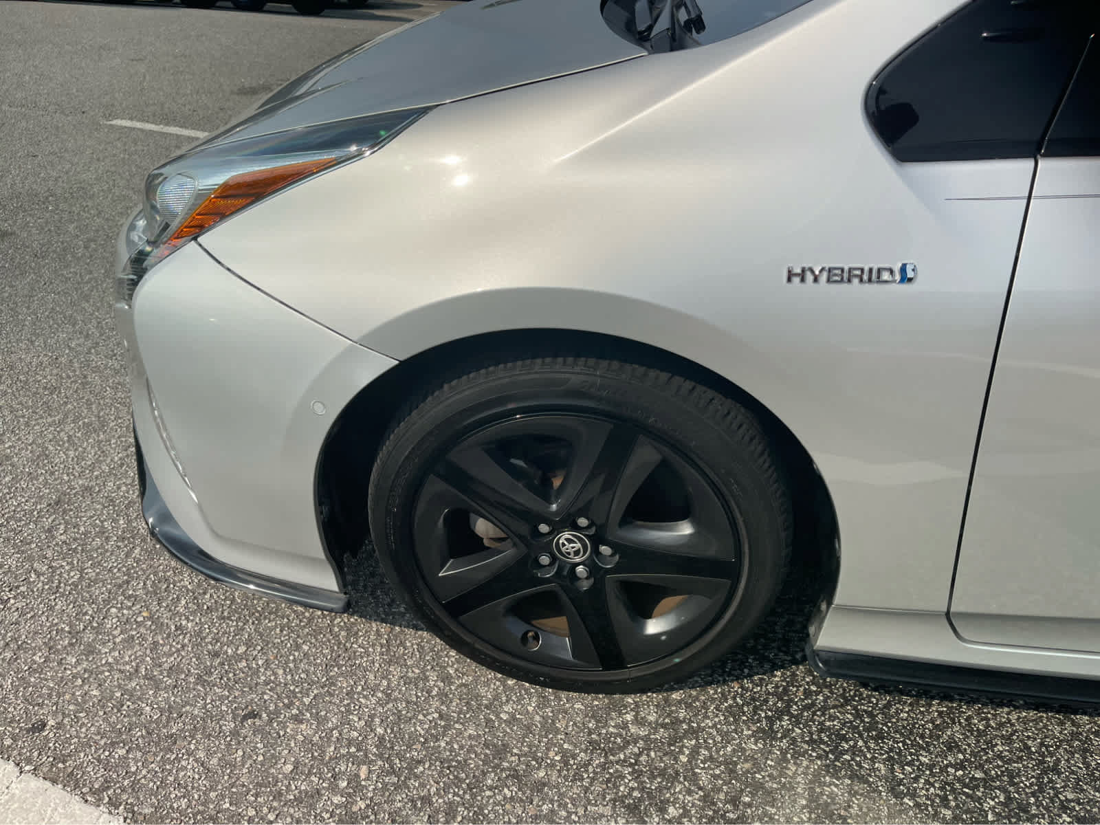Used 2017 Toyota Prius Four Touring w/ Appearance Package FWD image 9